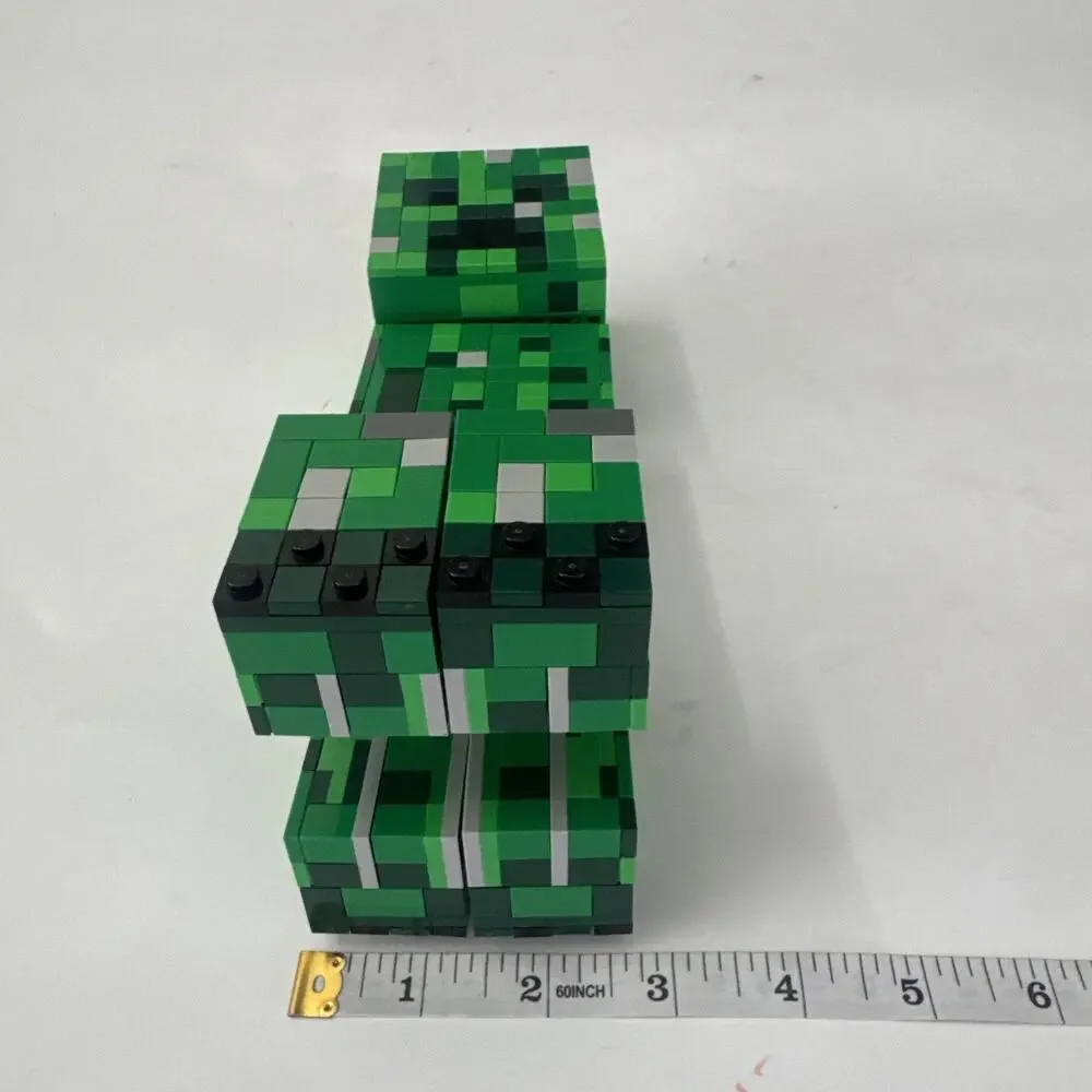 Lego Minecraft Set The Creeper Posable Building Toy